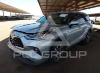 2021 Toyota Highlander photo