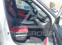 2021 Toyota Highlander photo