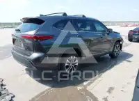 2021 Toyota Highlander фото