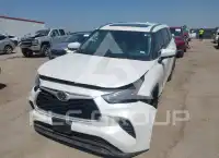 2021 Toyota Highlander photo