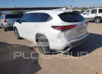 2021 Toyota Highlander photo