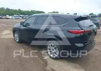 2021 Toyota Highlander photo