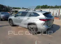 2021 Toyota Highlander фото