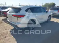 2021 Toyota Highlander photo