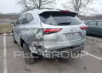 2021 Toyota Highlander фото