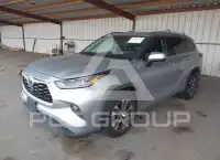 2021 Toyota Highlander фото