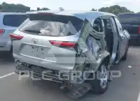 2021 Toyota Highlander фото