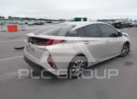2021 Toyota PRIUS фото