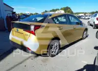 2021 Toyota PRIUS фото