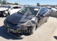 2021 Toyota PRIUS фото