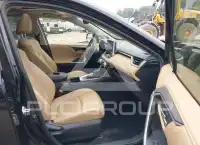 2021 Toyota RAV4 фото