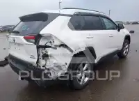 2021 Toyota RAV4 фото