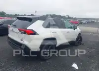 2021 Toyota RAV4 фото