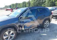 2021 Toyota RAV4 фото