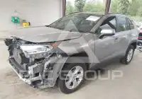 2021 Toyota RAV4 фото