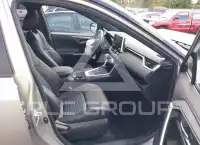 2021 Toyota RAV4 фото