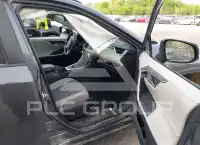 2021 Toyota RAV4 фото
