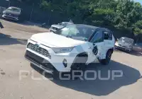 2021 Toyota RAV4 фото