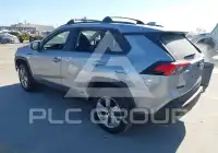2021 Toyota RAV4 фото