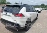 2021 Toyota RAV4 фото
