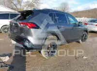 2021 Toyota RAV4 фото