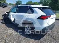 2021 Toyota RAV4 фото