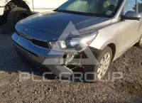 2021 KIA Rio photo