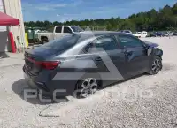 2021 KIA Forte photo