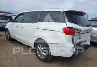 2021 KIA Sedona photo