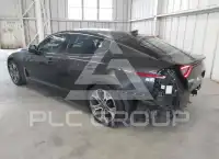 2021 KIA Stinger photo