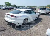 2021 KIA Stinger фото