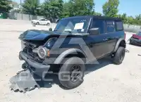 2021 Ford BRONCO photo