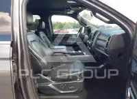 2021 Ford EXPEDITION photo