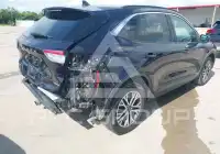 2021 Ford ESCAPE photo