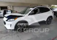 2021 Ford ESCAPE photo