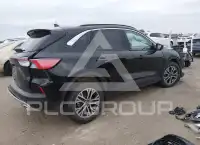 2021 Ford ESCAPE photo