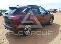 2021 Ford ESCAPE photo