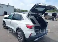2021 Ford ESCAPE photo