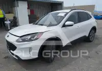 2021 Ford ESCAPE photo