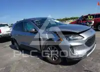 2021 Ford ESCAPE photo