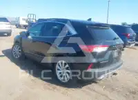 2021 Ford ESCAPE photo
