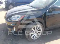 2021 Ford ESCAPE photo