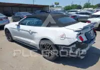 2021 Ford MUSTANG photo