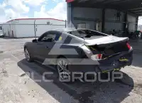2021 Ford MUSTANG photo
