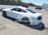 2021 Ford MUSTANG фото