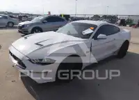 2021 Ford MUSTANG photo