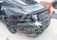 2021 Ford MUSTANG photo