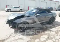 2021 Ford MUSTANG фото