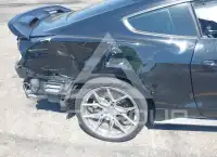 2021 Ford MUSTANG photo