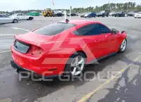 2021 Ford MUSTANG фото
